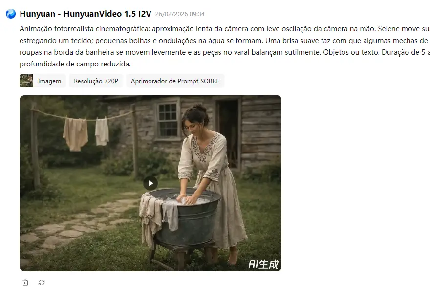 Captura de tela do HunyuanVideo 1.5 mostrando um vídeo gerado por IA a partir de uma imagem: mulher lavando roupas em uma bacia no quintal, com opção de resolução 720p.